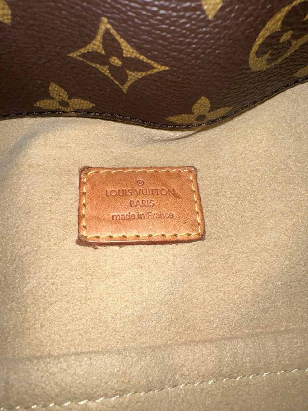 EUC Louis Vuitton Artsy - Picture 8 of 16